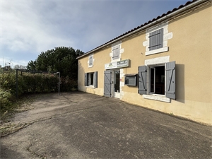 maison à la vente -   85120  BREUIL BARRET, surface 176 m2 vente maison - GAR049730